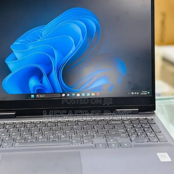 New Laptop Lenovo LOQ 15IRH8 16GB AMD Ryzen 5 SSD 512GB