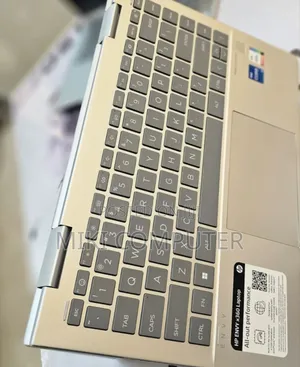 New Laptop HP Envy X360 8GB Intel Core I5 SSD 512GB