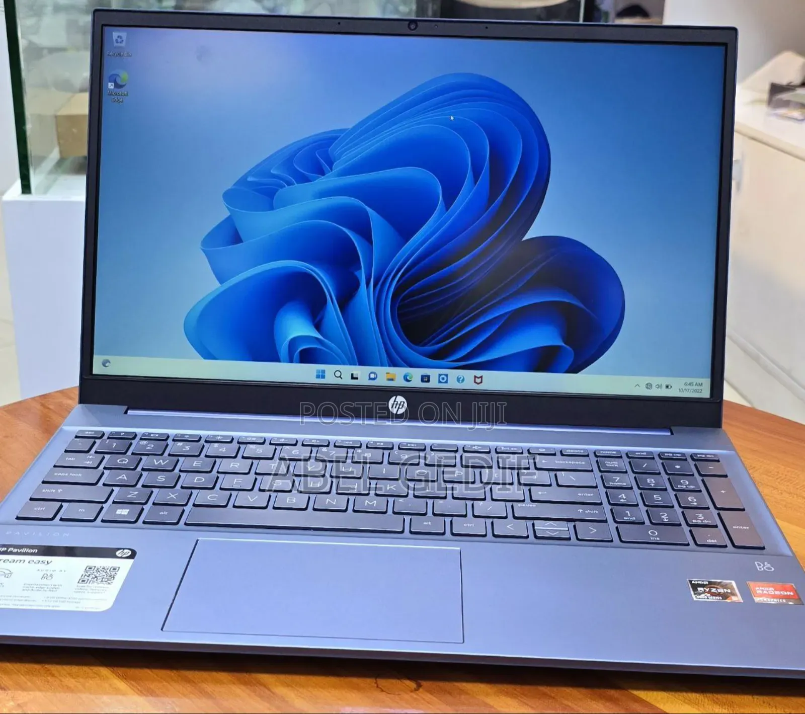 New Laptop HP Pavilion 15 8GB AMD Ryzen 5 SSD 512GB