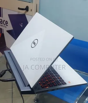 New Laptop Dell G15 5511 16GB AMD Ryzen 5 SSD 512GB