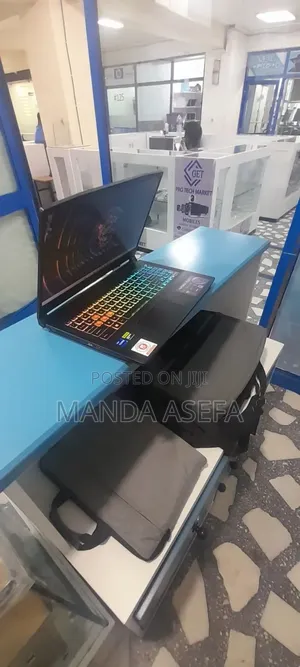 New Laptop MSI 16GB Intel Core I7 SSD 1T