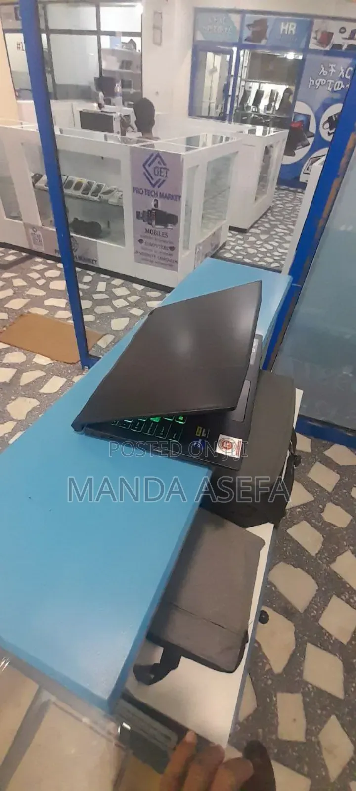 New Laptop MSI 16GB Intel Core I7 SSD 1T