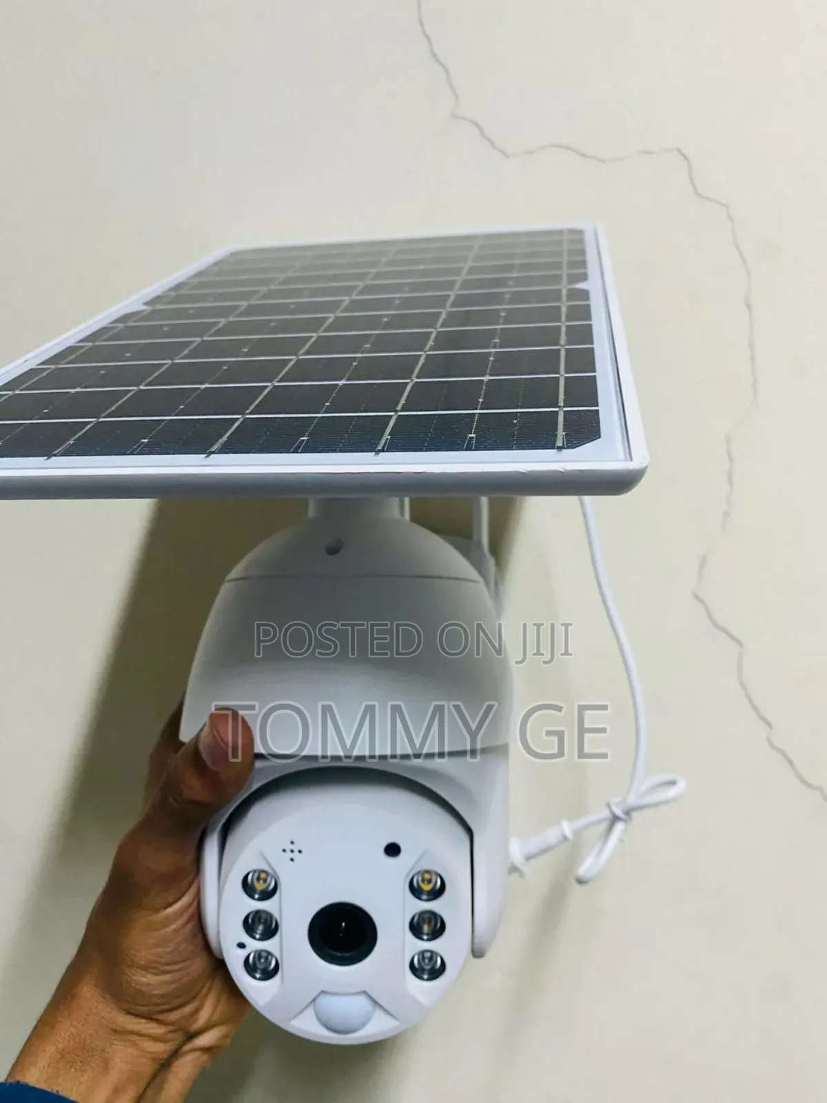 በሶላር ወይም በጸሀይ ሀይል የሚሰራ የደህንነት ካሜራ Solar Security Camera