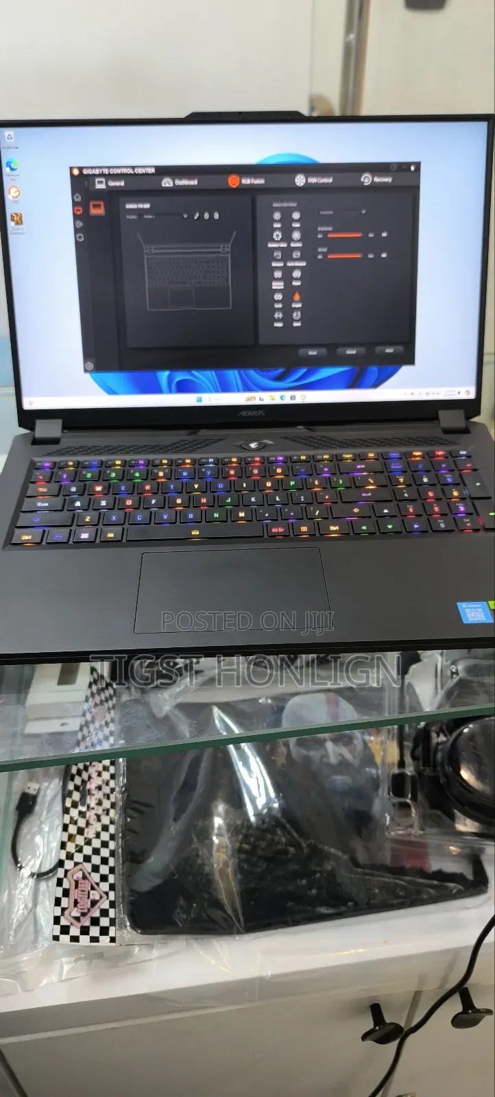 New Laptop Gigabyte AERO 15 16GB Intel Core I7 SSD 1T