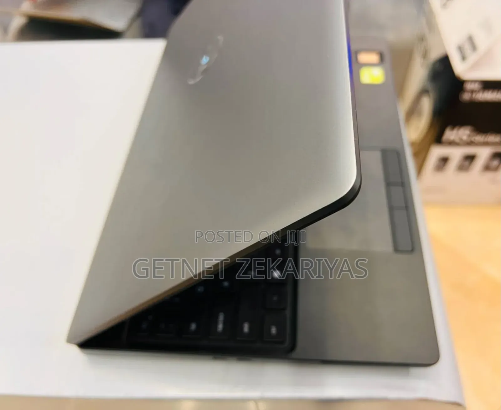 New Laptop Dell Precision 7560 16GB Intel Core I7 SSD 512GB