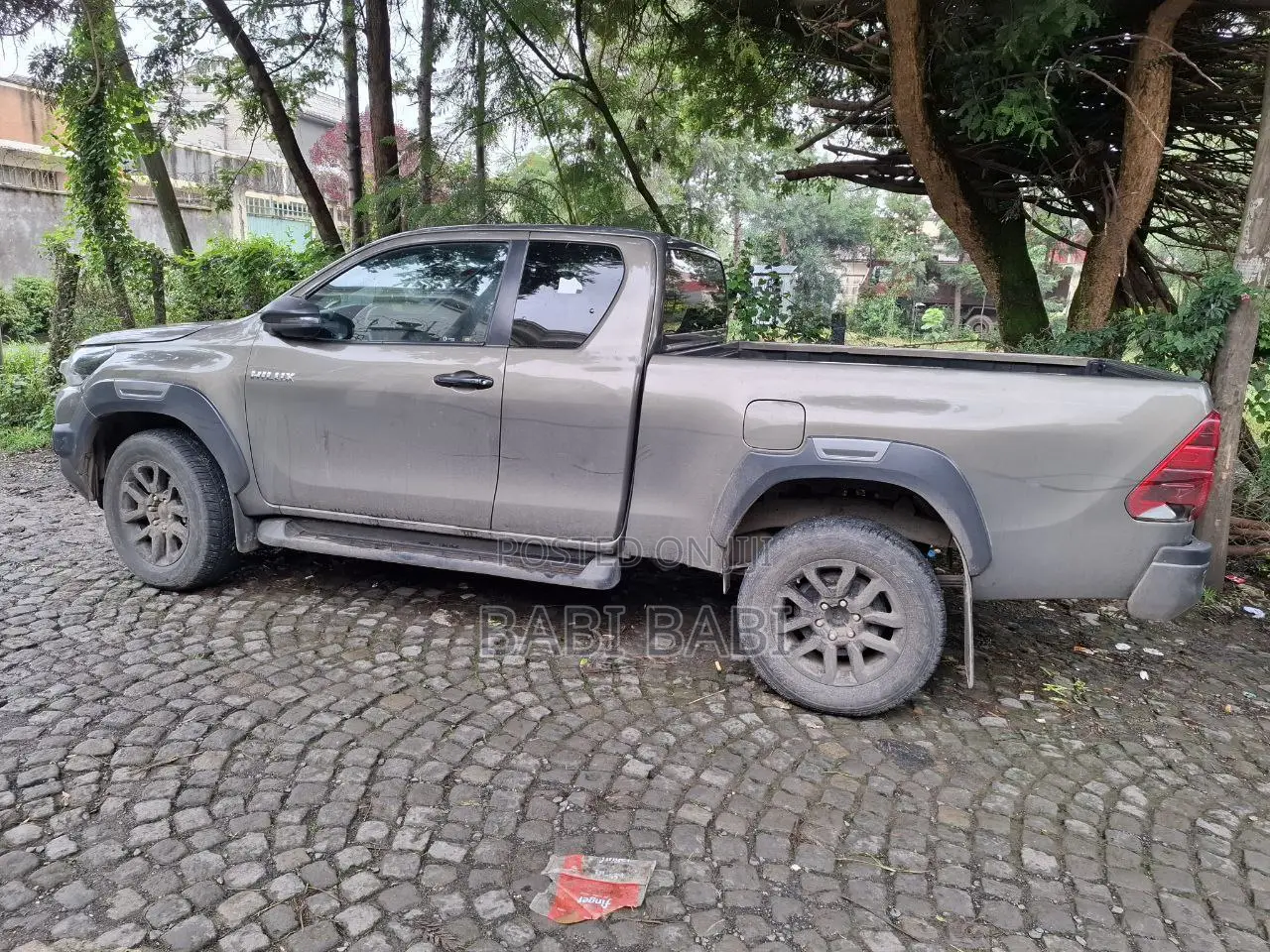 Toyota Hilux 2022 Gray
