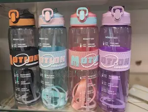 Photo - Motion Water Bottle With Straw