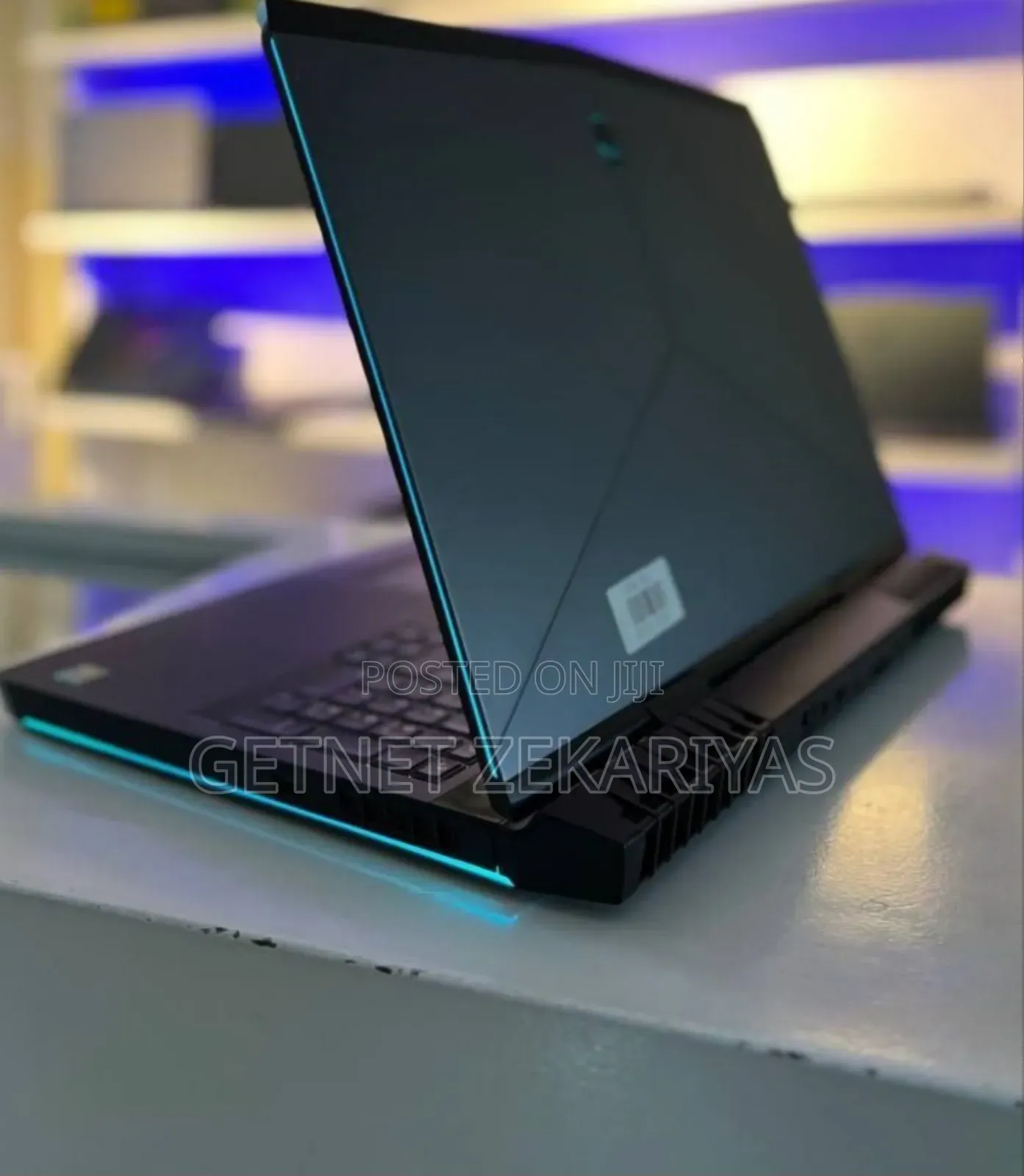 New Laptop Alienware M17x R2 16GB Intel Core I7 SSD 1T