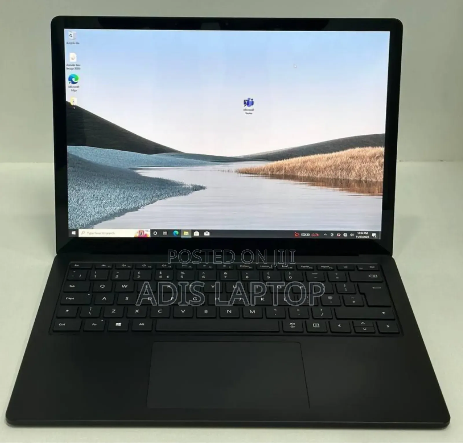 New Laptop Microsoft Surface 8GB Intel Core I5 SSD 256GB