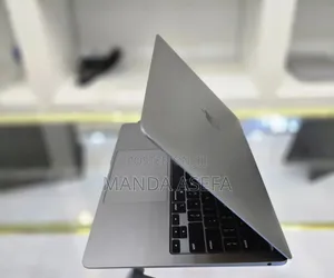 New Laptop Apple MacBook Air 8GB Apple M1 SSD 256GB