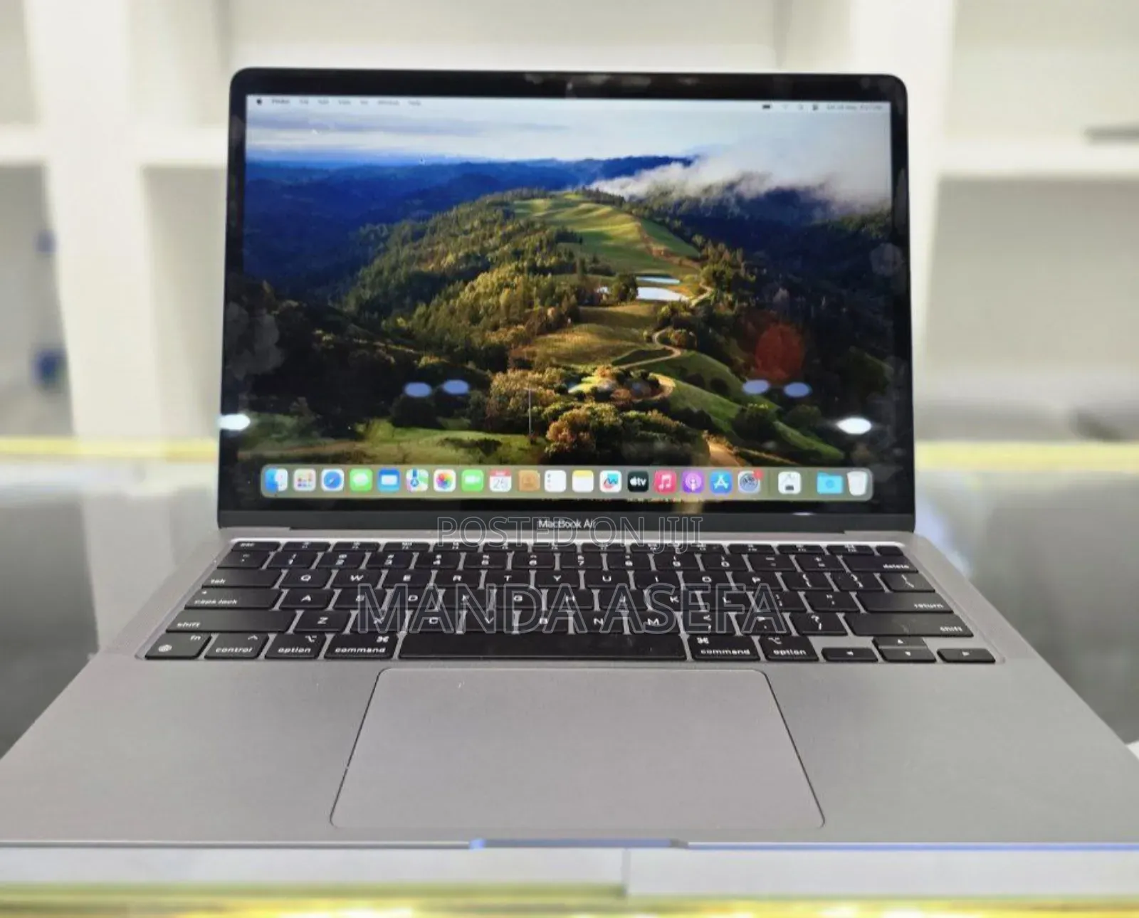 New Laptop Apple MacBook Air 8GB Apple M1 SSD 256GB