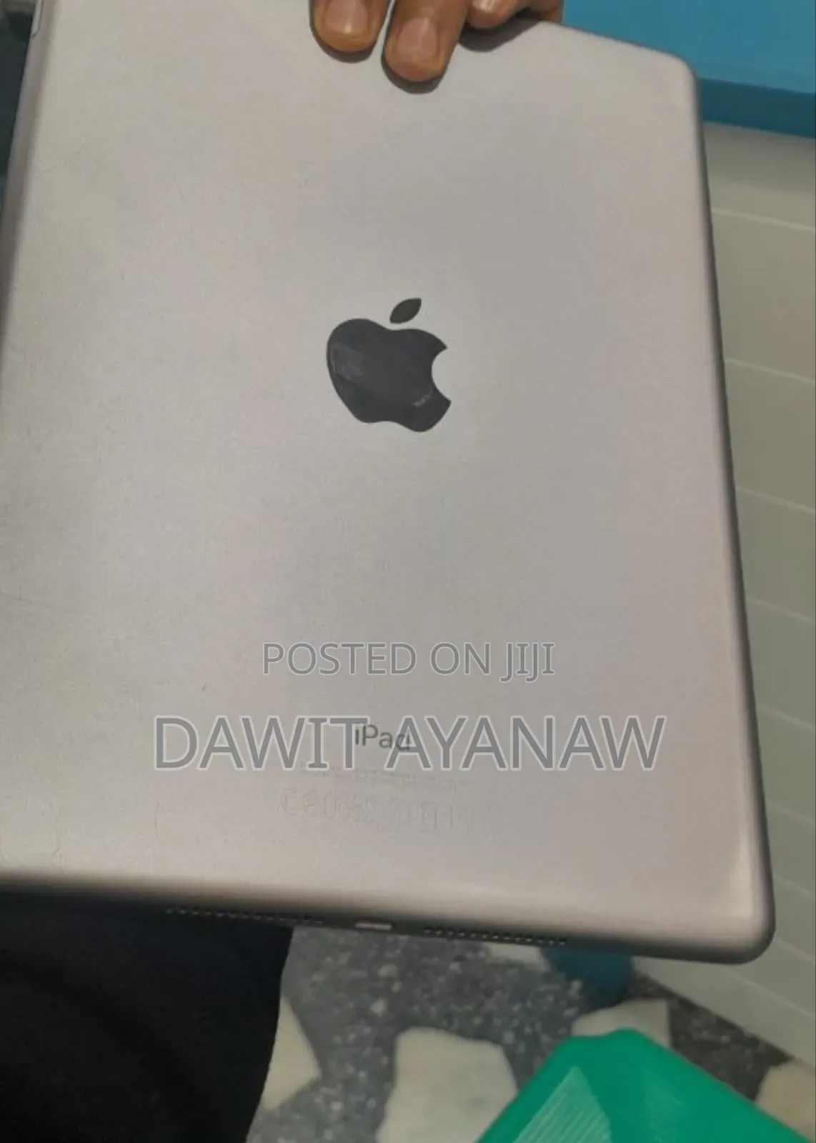 New Apple iPad 5 (2022) 128 GB Silver