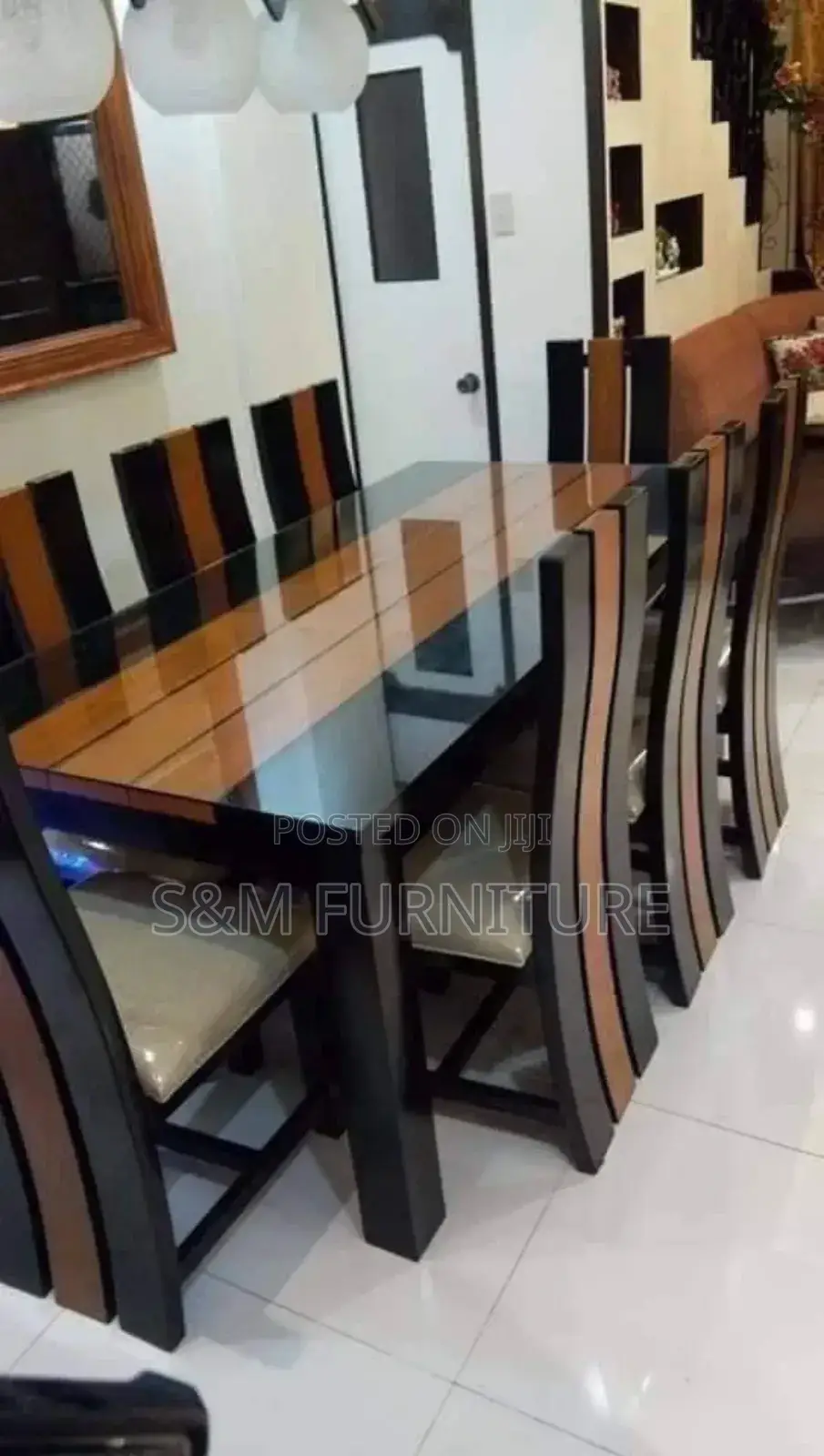 8 Seater Dinning Table