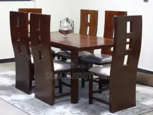 Photo - 6 Seater Dinning Table
