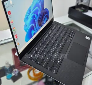 New Laptop Dell XPS 13 16GB Intel Core I7 SSD 512GB