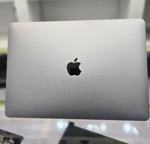 New Laptop Apple MacBook Air 2020 M1 8GB Intel Core I7 SSD 256GB