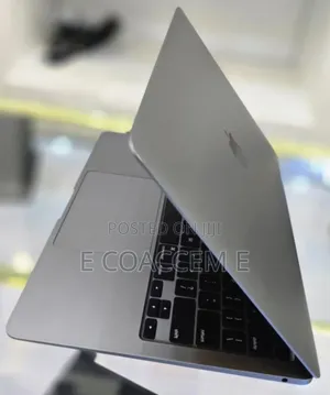 New Laptop Apple MacBook 8GB Apple M1 SSD 256GB