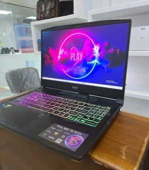 New Laptop MSI Pulse GL66 16GB Intel Core I7 SSD 1T