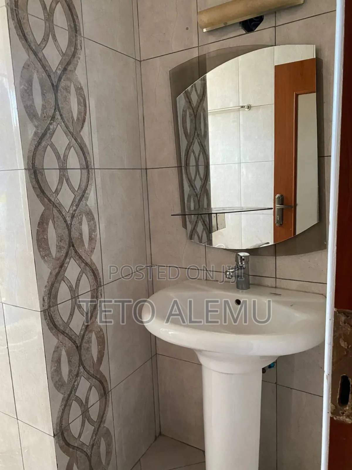 Furnished 1bdrm Apartment in Apartment For Sale, Yeka for sale