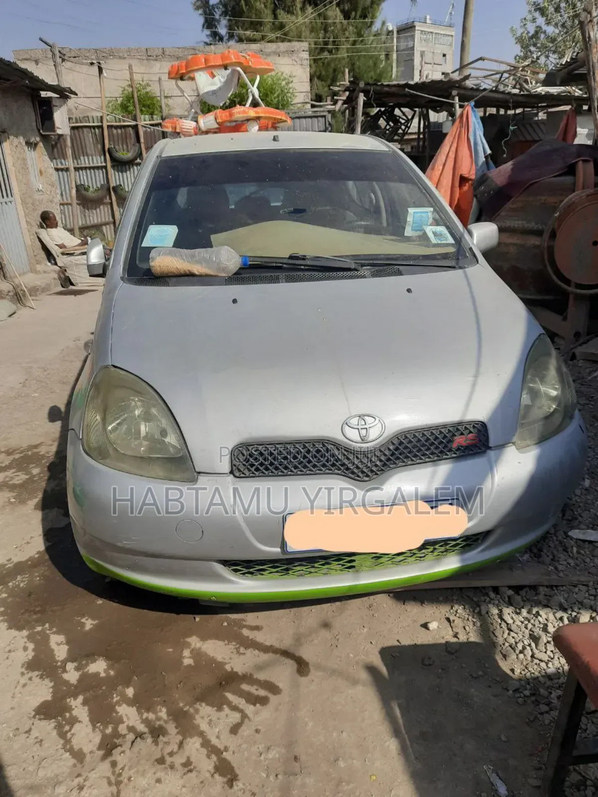 Toyota Vitz 1999 Silver