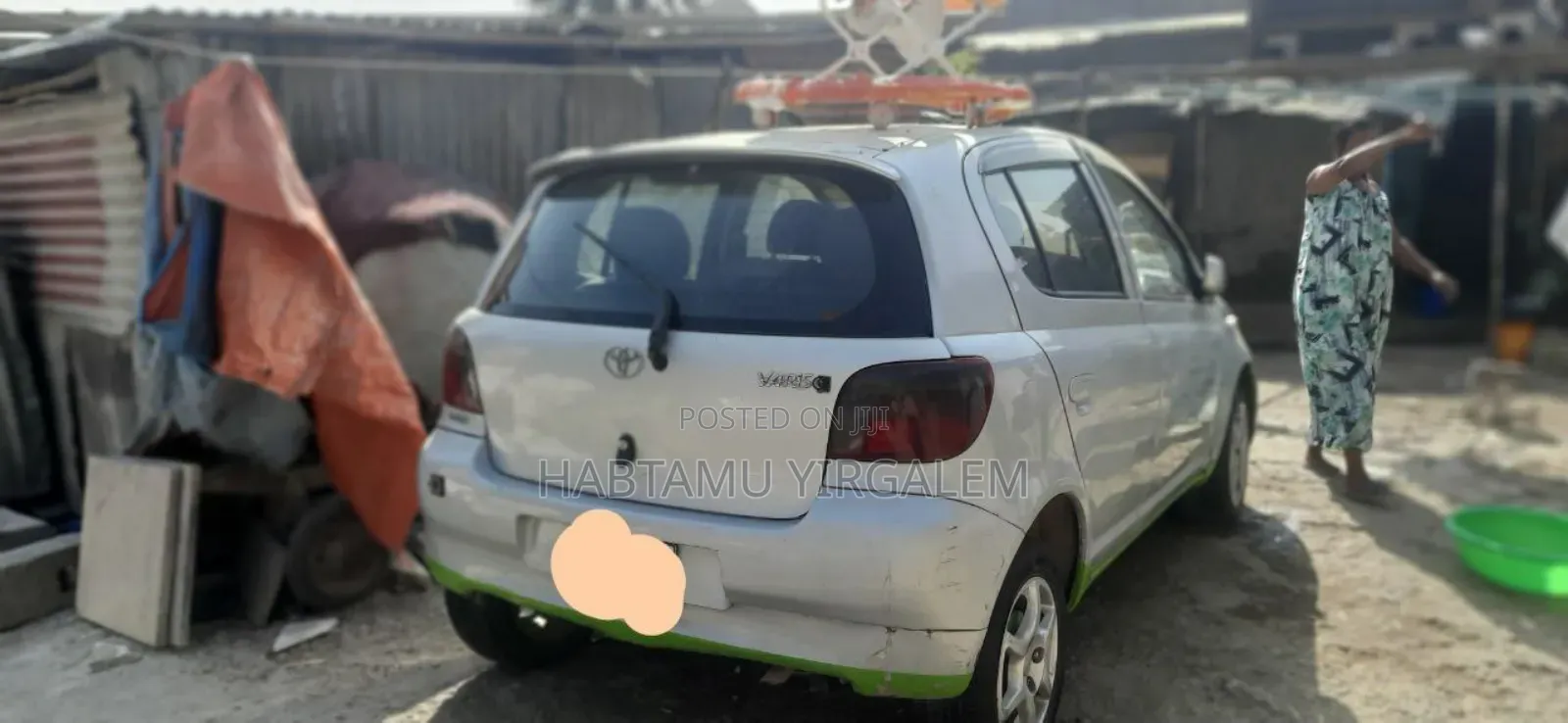 Toyota Vitz 1999 Silver