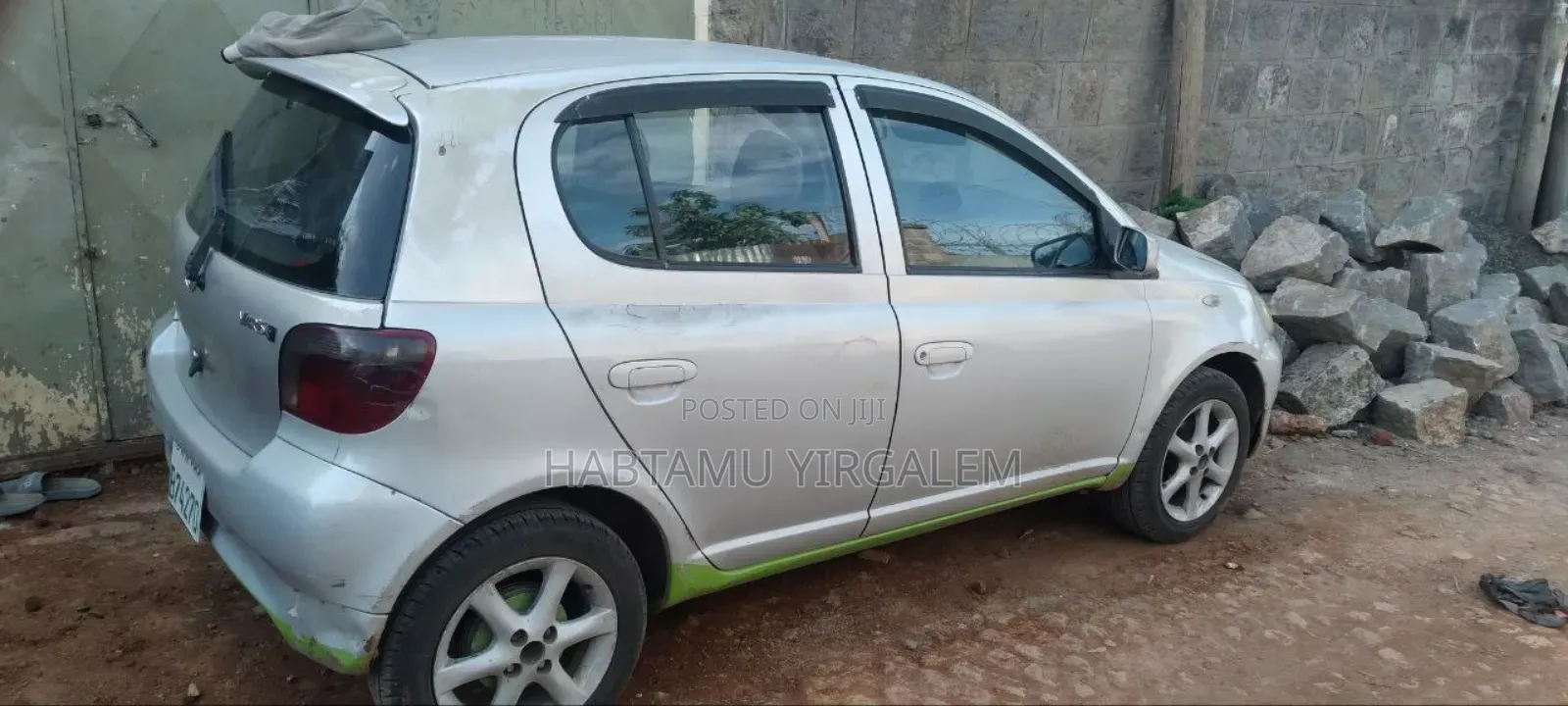 Toyota Vitz 1999 Silver