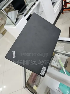 Photo - New Laptop Lenovo ThinkPad Yoga 8GB Intel Core I3 SSD 256GB