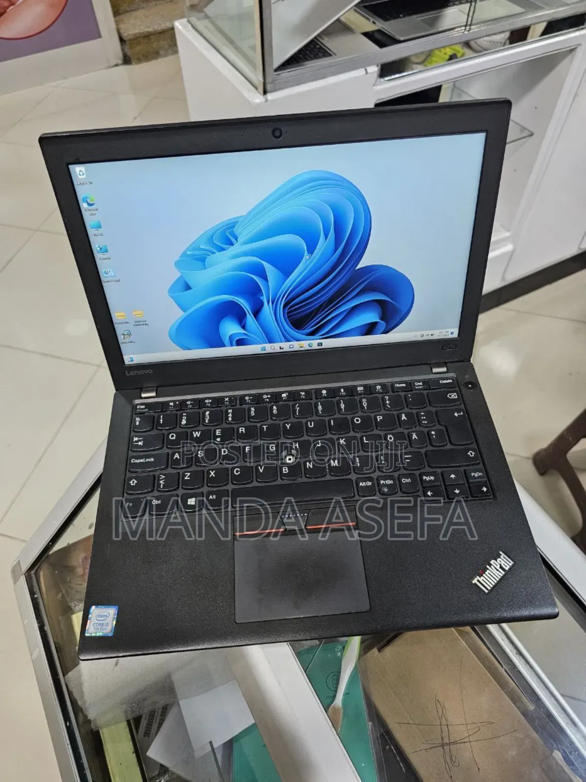 New Laptop Lenovo ThinkPad Yoga 8GB Intel Core I3 SSD 256GB