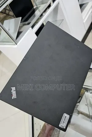 New Laptop Lenovo ThinkPad X270 8GB Intel Core I3 SSD 256GB