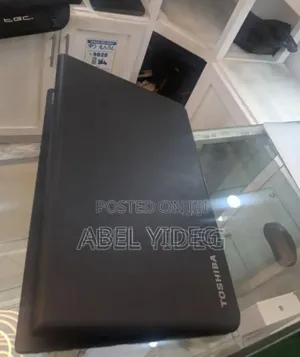 New Laptop Toshiba Satellite C55 8GB Intel Core i5 HDD 500GB