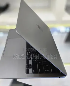 Photo - New Laptop Apple MacBook Air 2020 M1 8GB Intel SSD 256GB