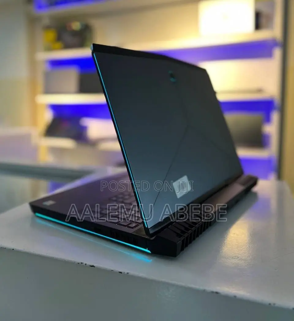 New Laptop Alienware M17x R2 16GB Intel Core I7 SSD 512GB
