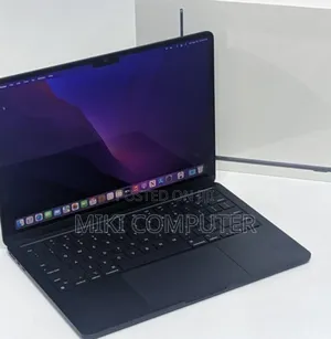 New Laptop Apple MacBook Air 2022 M2 8GB Intel SSD 256GB