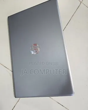 New Laptop HP Pavilion 15 8GB Intel Core I7 SSD 256GB