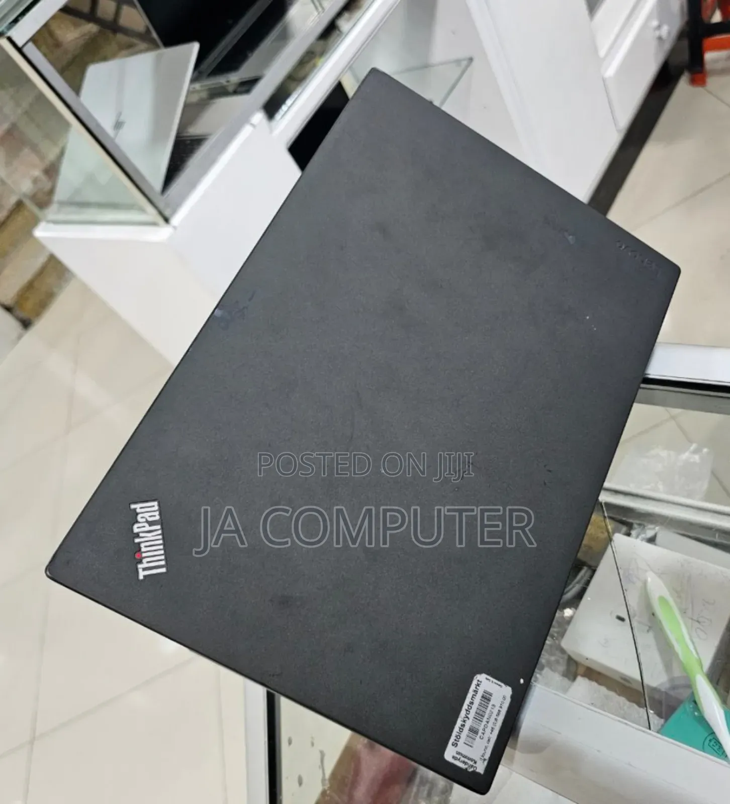 New Laptop Lenovo ThinkPad X270 8GB Intel Core I3 SSD 256GB