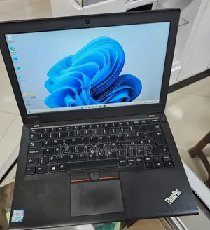 New Laptop Lenovo ThinkPad X270 8GB Intel Core I3 SSD 256GB
