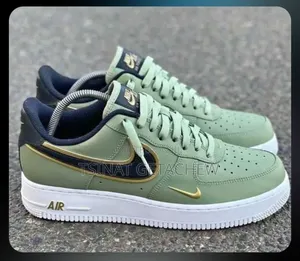 Photo - NIKE Air Force 1 Green Sneakers