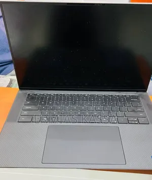 New Laptop Dell Precision 15 7550 16GB Intel Core I7 SSD 512GB