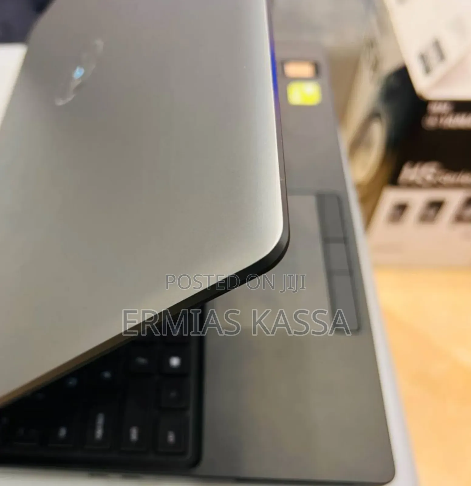 New Laptop Dell Precision 15 7550 16GB Intel Core I7 SSD 512GB