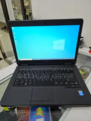 Photo - New Laptop Dell Latitude 5310 8GB Intel Core I5 HDD 500GB