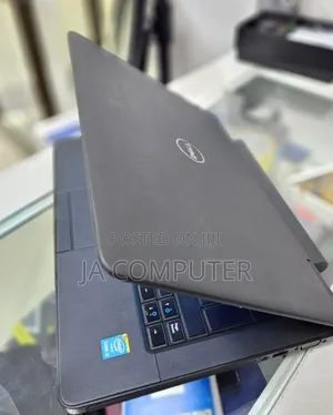 New Laptop Dell G15 5511 8GB Intel Core I5 HDD 500GB