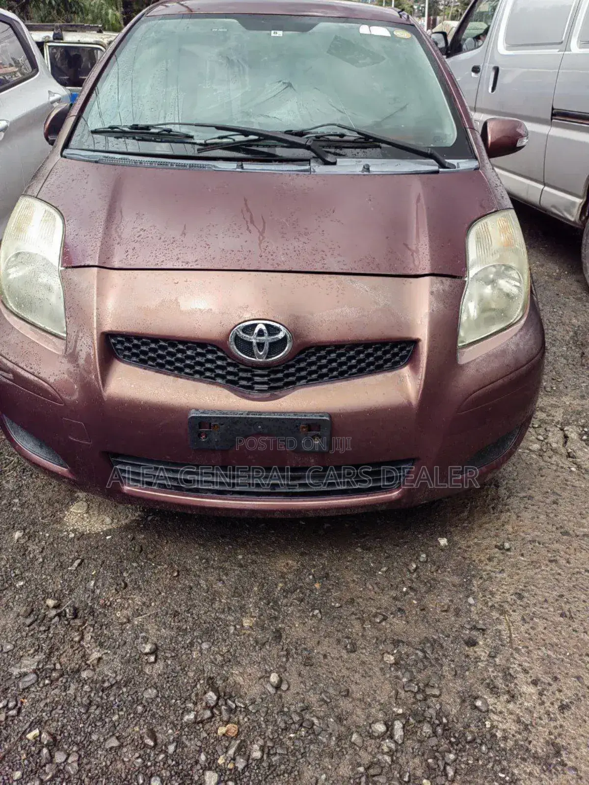 Toyota Yaris 2010 Burgundy