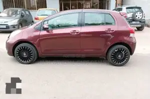 Toyota Yaris 2010 Burgundy
