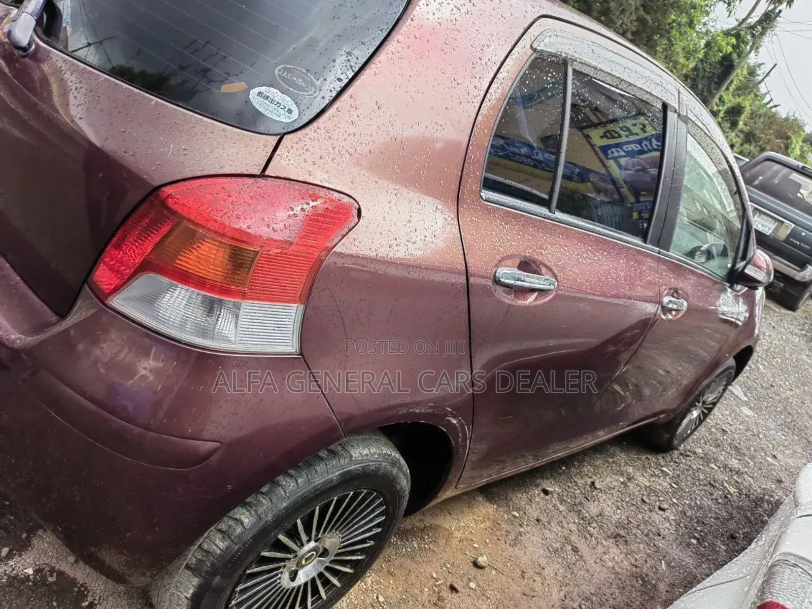 Toyota Yaris 2010 Burgundy