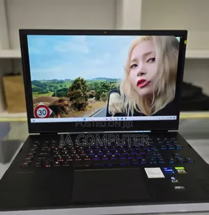 New Laptop HP Omen 17 16GB Intel Core I7 SSD 512GB