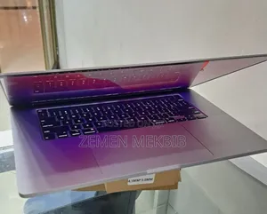 New Laptop Apple MacBook Pro 2019 32GB Intel Core I9 SSD 512GB