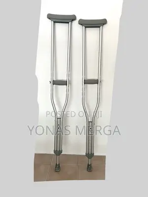 Photo - Disabled Crunch/Adult Crutches (Max Patient Height: 1.90m)