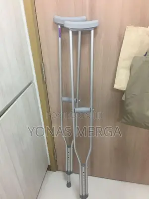 Photo - 2pcs Ultralight Underarm Crutch Axillary Walking Stick