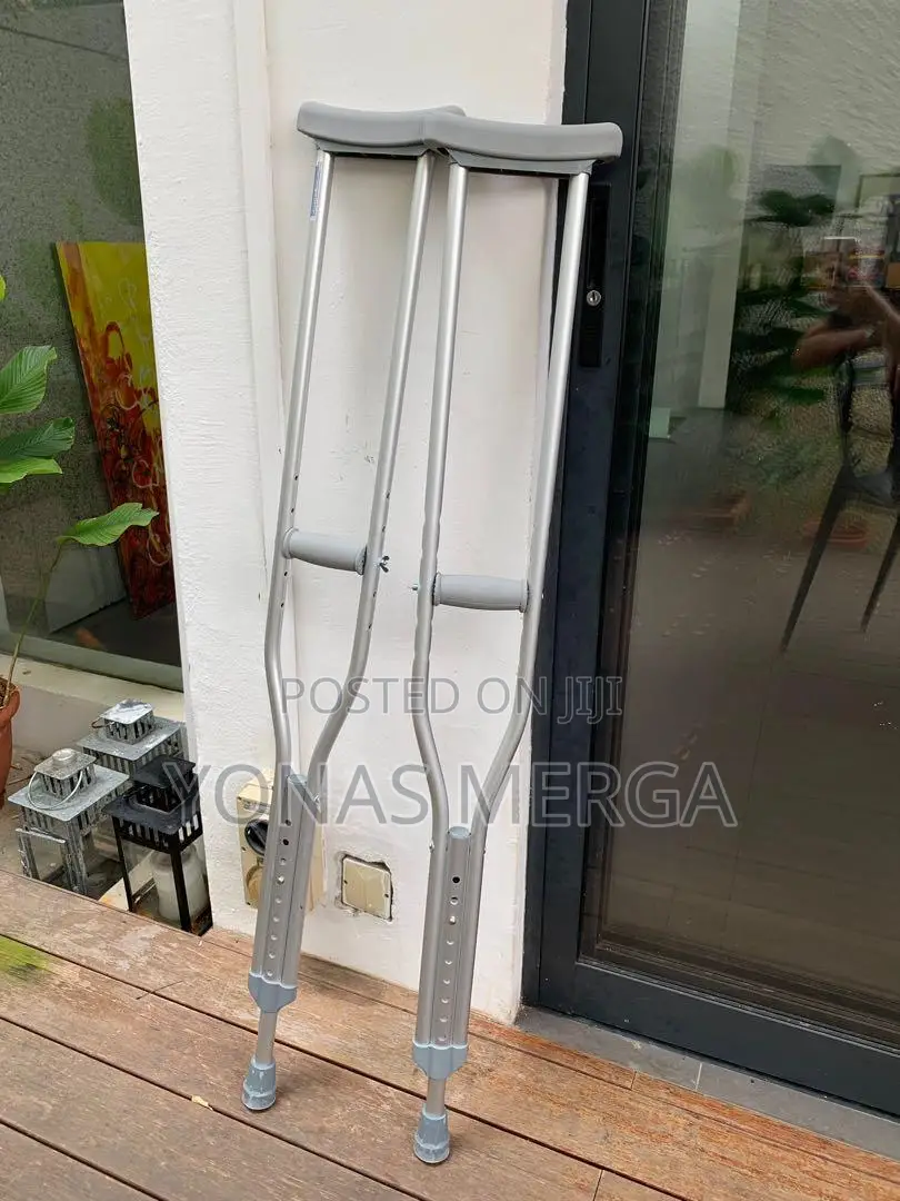 ክራንች/Underarm Walking Clutches (Pair) Riym Surgical Co