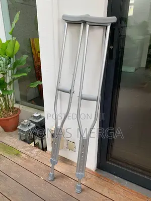 Photo - Cranch/Fastwell Lightweight Adjustable Crutche Walking Stick